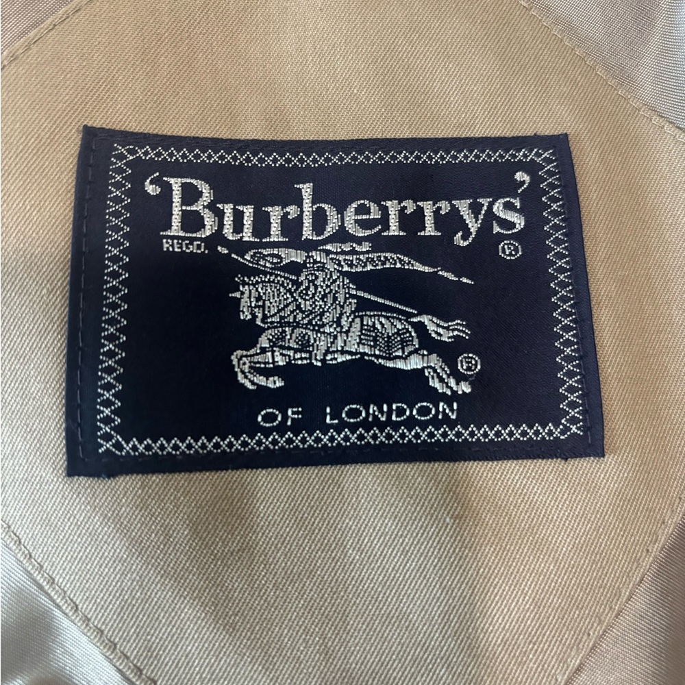 Vintage Iconic Burberrys 8 Long oversized Trench Coat